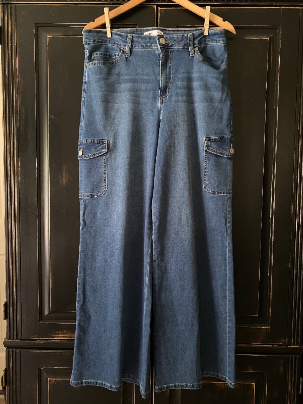 YMI - Women’s High-Rise Skater Wide Leg Cargo Jeans - Size 13/31